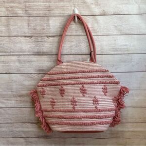 NEW WITH‎ TAGS SHADE & SHORE LARGE MACRAME TOTE BAG WITH FRINGE IN PINK
